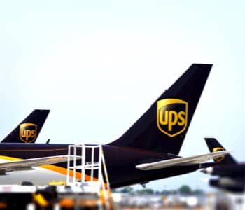 UPS planes in hub